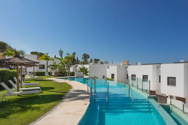 Casa 3 habitaciones 250m² en venta - La Carolina-Guadalpín - foto 2