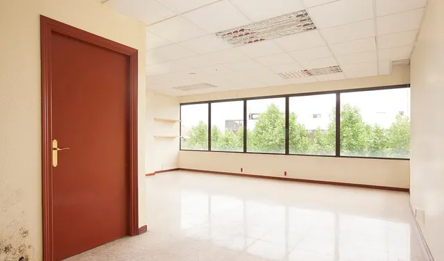 Oficina 61m² en alquiler - Figueres - foto 2