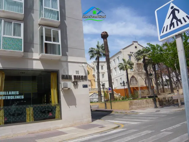 LOCAL COMERCIAL EN CASCO HISTÓRICO - foto 4