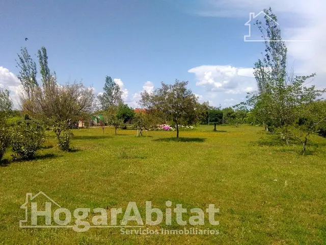 CHALET SEMINUEVO CON PISCINA, TERRAZA Y GARAJE — 37