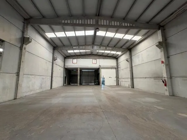 Se alquila nave industrial poligono de San Cibrao das Viñas — 9