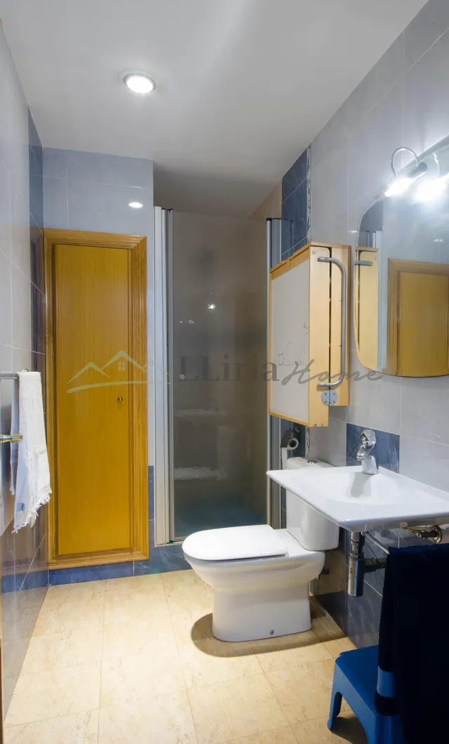 Ref. 04409. Casa de pueblo adosada con amplio patio, terraza y garaje en Vilamarxant. — 18