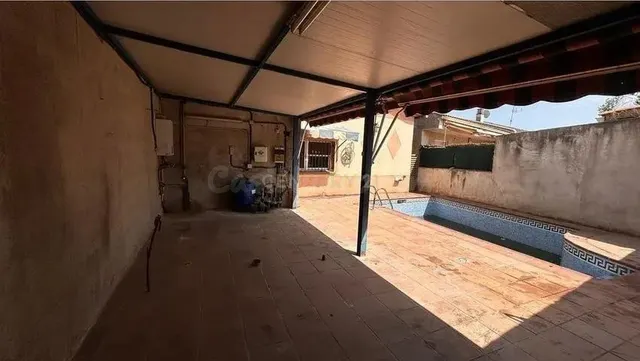 SE VENDE piso OKUPADO en Avenida NTRA SRA MONTSERRAT Nº 29 P - foto 2