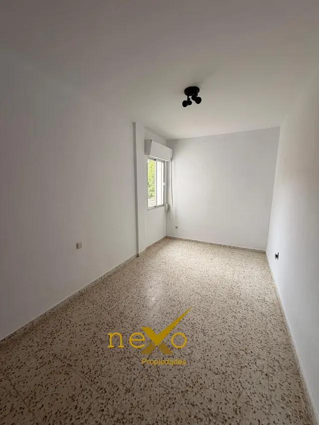 PISO 1º PLANTA SAN NICOLAS DEL PUERTO (SEVILLA) — 13