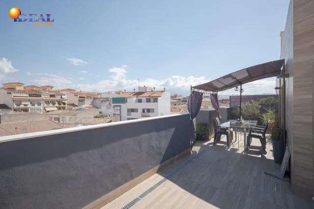 Ático dúplex con piscina en Maracena — 46