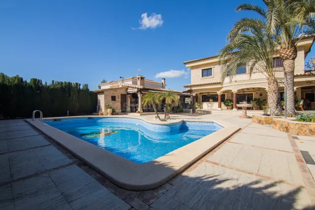 ¡SENSACIONAL CHALET EN PEÑA DE LAS ÁGUILAS! - foto 3