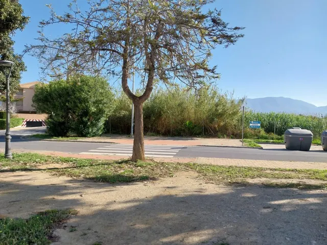 TERRENO URBANO  EN SALOBREÑA PLAYA — 12