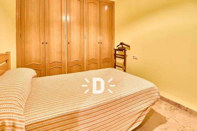 SE ALQUILA BONITA VIVIENDA EN BENETUSSER — 30