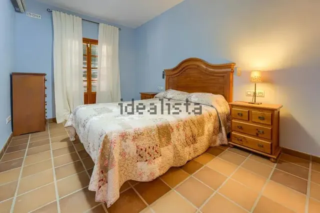 Chalet adosado en venta en Calle Bolivia — 21
