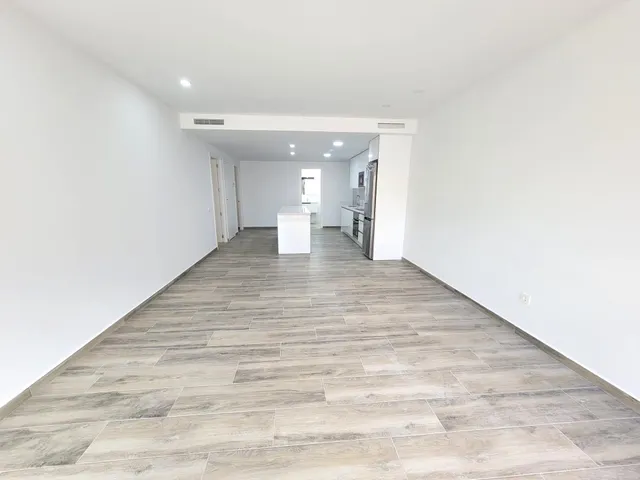 Apartamento 3 habitaciones 148m² en venta - Paseo maritimo — 13