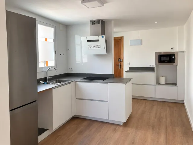 LUMINOSO PISO REFORMADO DE 3 habitaciones EN CABANYAL! — 6