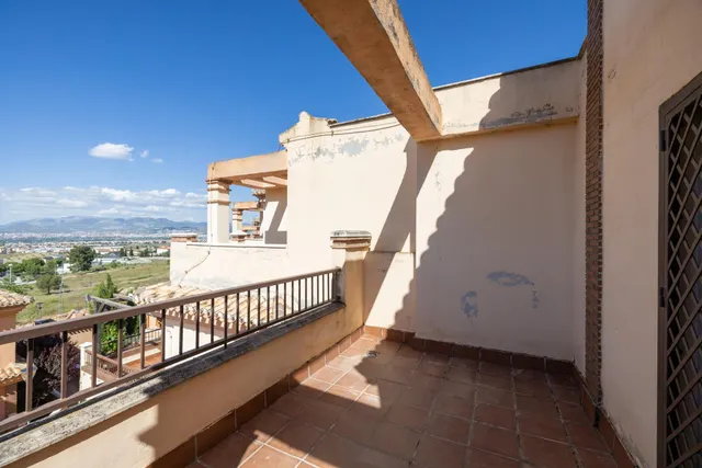 Ponemos a la venta esta preciosa casa en Urbanizacion cerrada, con zonas comunes y piscina comunitaria. — 34