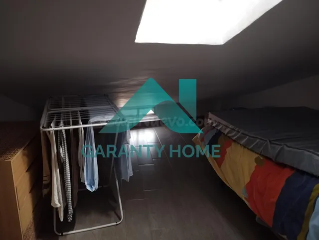 ¡SE ALQUILA APARTAMENTO ABUHARDILLADO REFORMADO! - foto 5