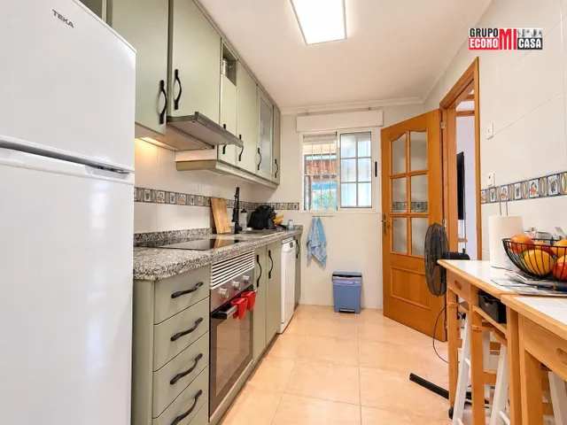 Chalet adosado de 2 dormitorios con terraza, piscina y sol de tarde en Gran Alacant — 28