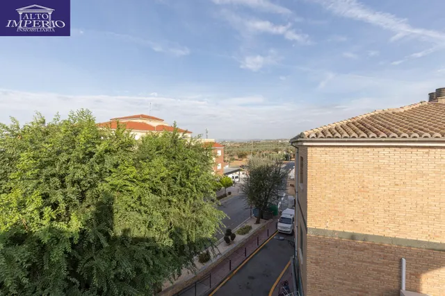 Casa independiente a 5 minutos de Granada en buen estado para entrar a vivir — 22