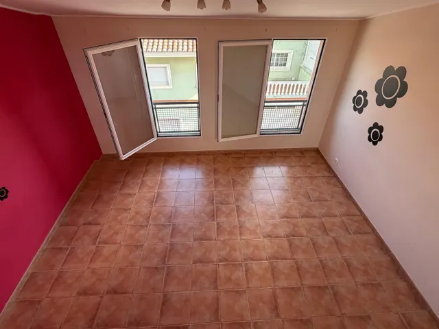 Adosado a la venta en Favara. — 27