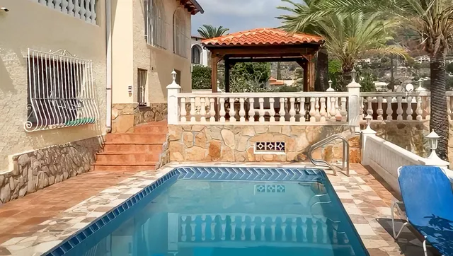 Villa con vistas espectaculares en Maryvilla, Calpe — 24