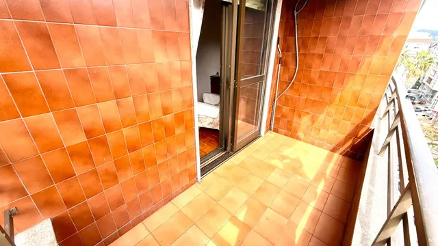 Piso Amplio y Luminoso en el Corazón de la Ciudad 3 habitaciones grandes balcones y garaje para coche pequeño — 8