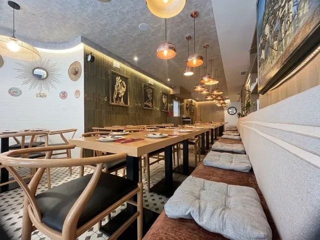 BAR RESTAURANTE con salida de humos y terraza — 22