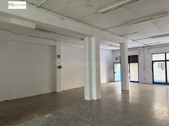 LOCAL DE 154M EN EL EJIDO - foto 4
