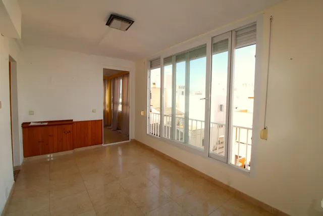 Bonito y amplio piso con terraza — 9