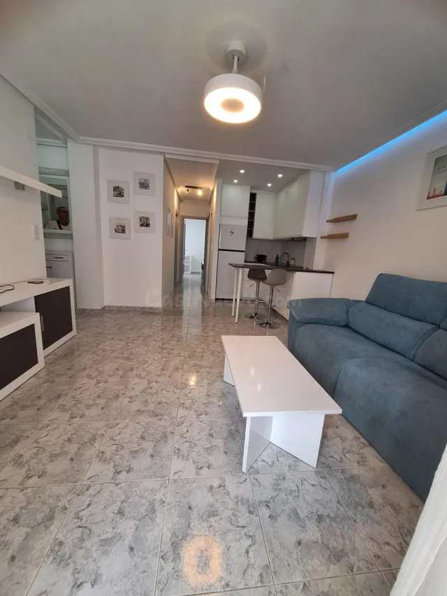 Apartamento Reformado en Nueva Torrevieja de 2 dormitorios a - foto 4