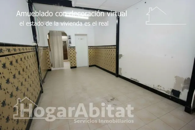 ¡OPORTUNIDAD DE INVERSIÓN! CASA CON BALCÓN Y PATIO EN EL CEN - foto 2