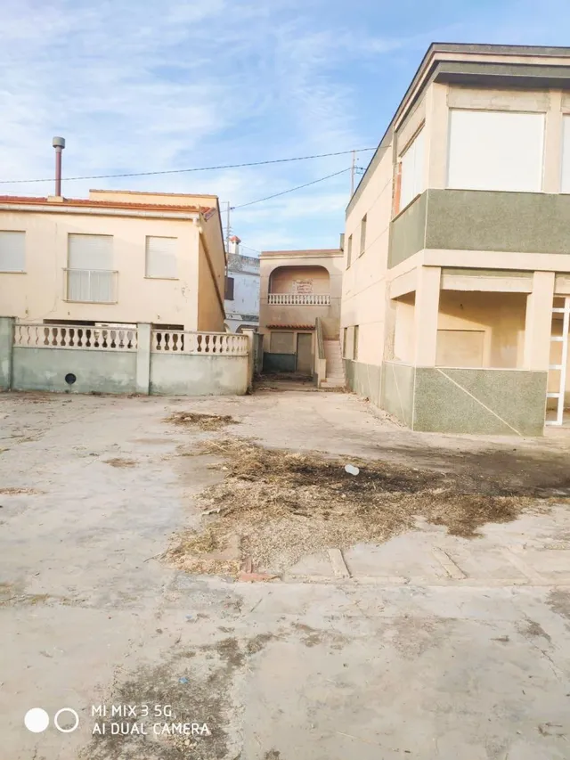 Conjunto de solares urbanos con 6 viviendas en chaflán a 4 calles – Gran oportunidad de inversión en zona costera — 4