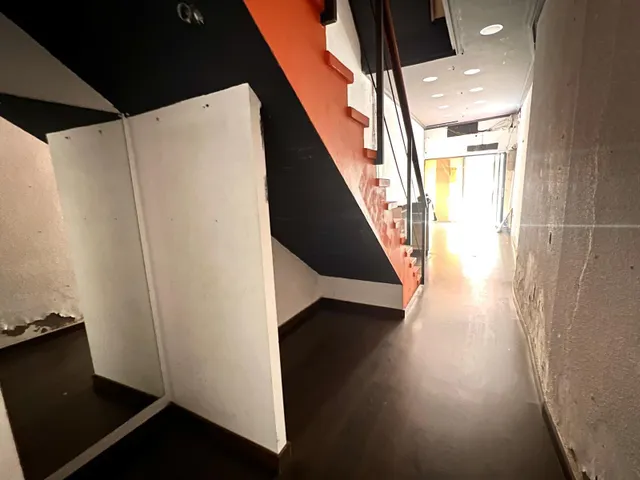 CASA EN LA CALLE DEL SOL — 11
