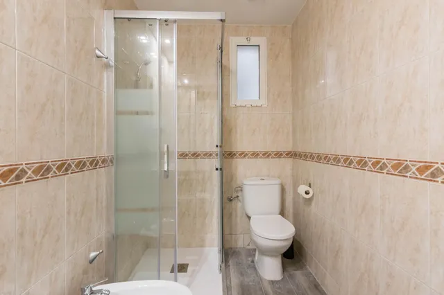 Alquiler de habitación en el centro de Murcia, junto al hospital Reina Sofia. — 17