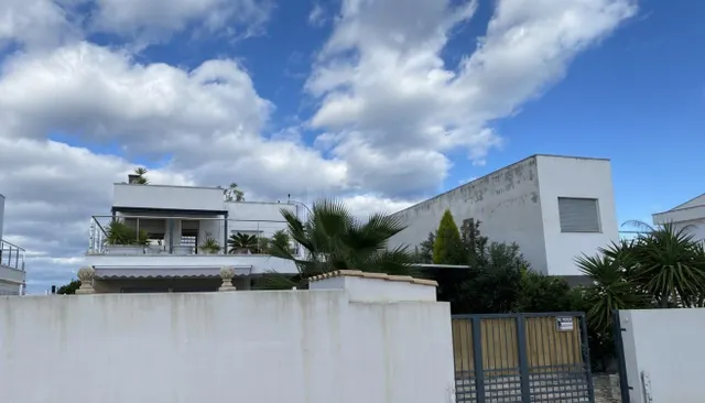 Chalet mar y montaña, independiente en la Exclusiva Urbaniza - foto 3
