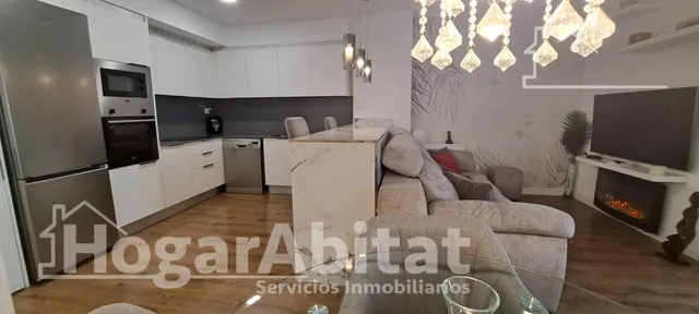 Seminuevo con terraza, piscina, trastero y garaje — 8