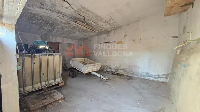 CASA CON TERRENO PARA REFORMAR EN LA TORRE DE CLARAMUNT – — 17
