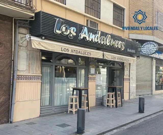 SE TRASPASA RESTAURANTE TOTALMENTE INSTALADO Y FUNCIONANDO JUNTO PLAZA DE GRACIA Y CALLE RECOGIDAS — 25