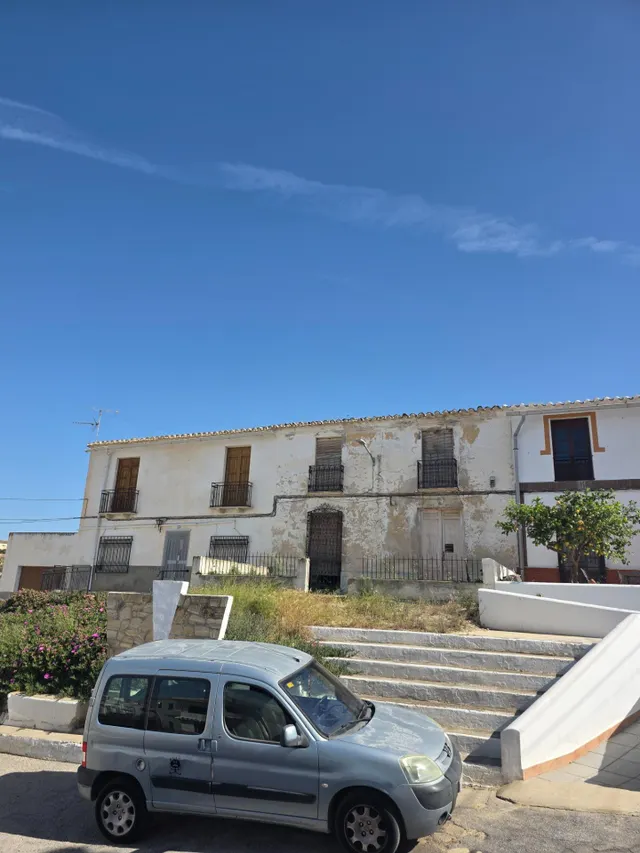 OCASIÓN! Casa de 250m2 con terreno para Reforma Total — 25