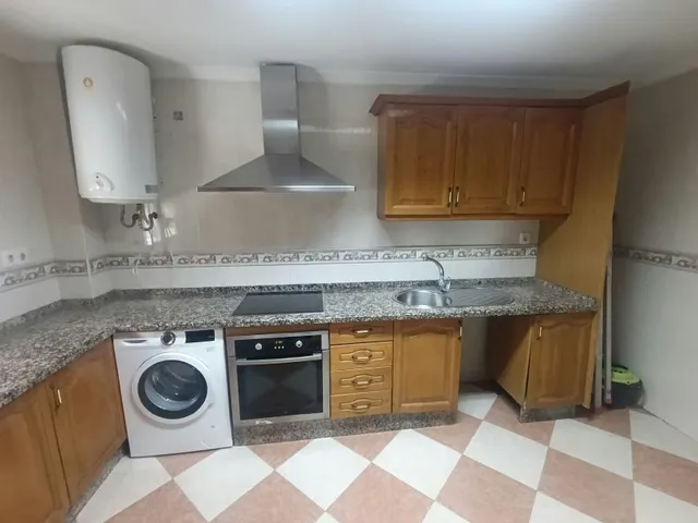 LUMINOSO PISO EN LA MILAGROSA DE 3 DORMITORIOS — 17