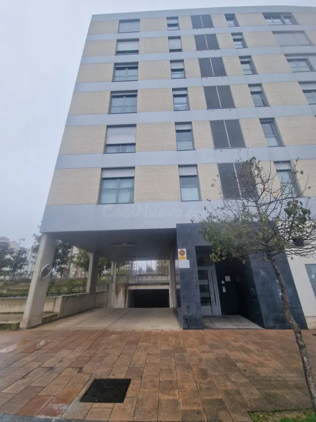 VENTA PLAZA GARAJE MARITURRI - CALLE OYON JUNTO PLAZA PORTIC - foto 5