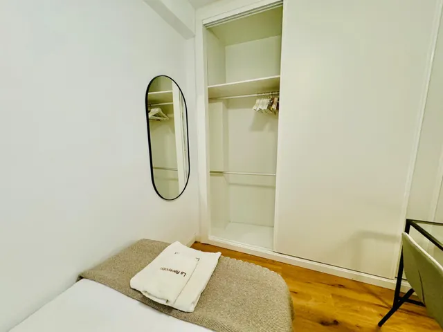¡¡¡¡¡ ATENCIÓN INVERSORES!!!!  PISO DE 4 habitaciones CON LICENCIA TURÍSTICA CON ALTA RENTABILIDAD — 41