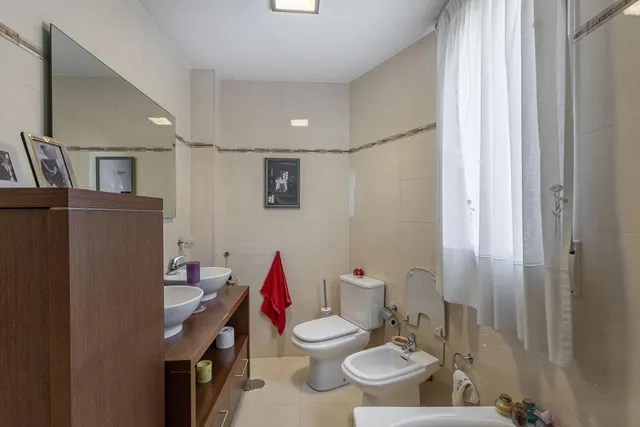 Gran casa con piscina en huetor vega — 20