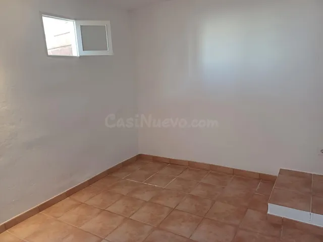 CASA CON TERRAZA SOLÁRIUM EN LA VILETA. — 5