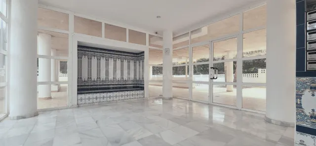 Se vende piso de 2 dormitorios con amplia terraza, garaje y 