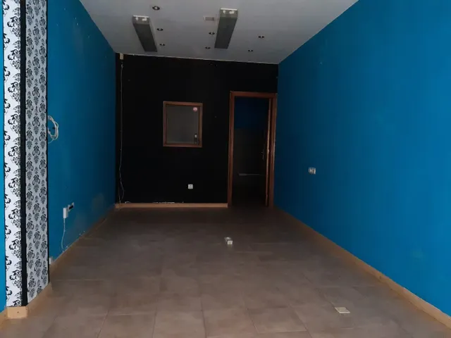 Local comercial en San José — 4
