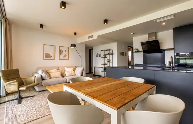 APARTAMENTO CON VISTAS PANORÁMICAS AL MAR EN MIJAS COSTA – IDEAL PARA VIVIR O INVERTIR — 7