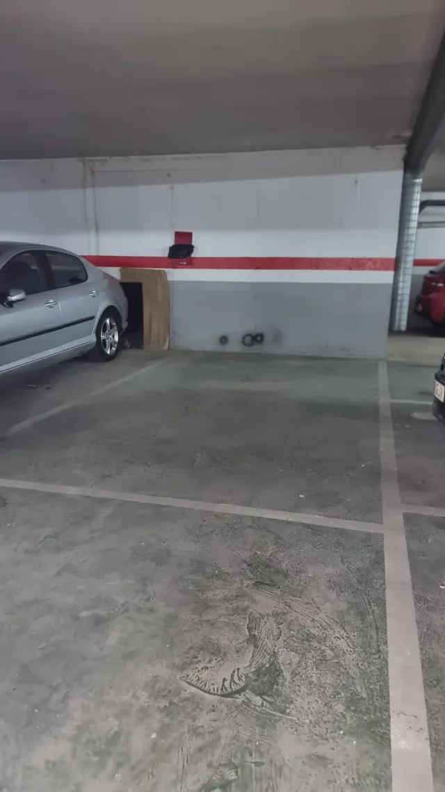 SE VENDEN DOS PLAZAS DE GARAJE EN CIUDAD JARDÍN – 32 m2 - foto 5