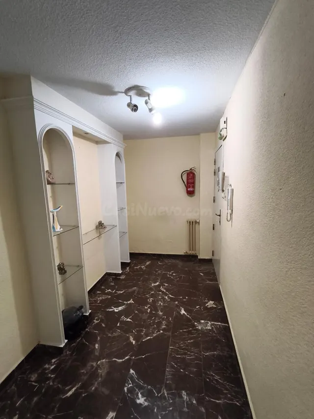 Piso de 5 dormitorios y 2 baños para estudiantes – Carril de - foto 3