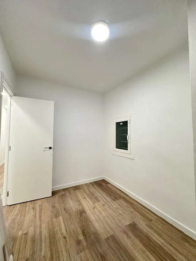 PLANTA BAJA REFORMADA CON PATIO EN MOLLET — 22