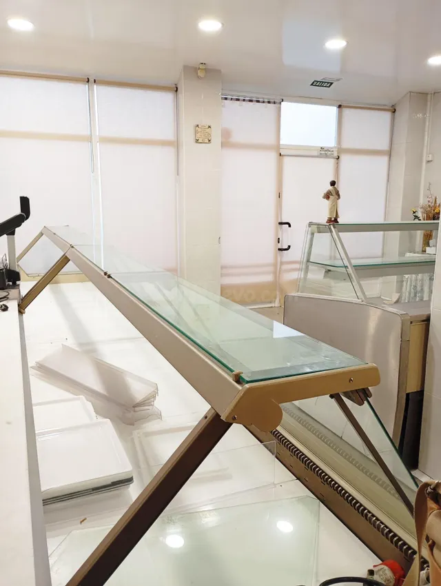 Local comercial 217m² en venta - Rochapea - foto 5