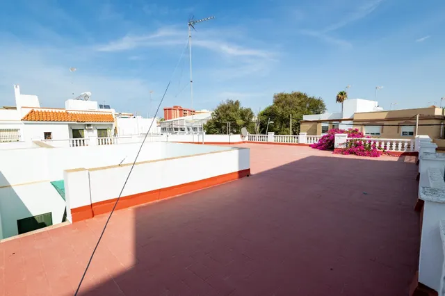 Quieres comprar tu gran hogar familiar junto al mar de playa de regla?... no puedes pasar por alto ésta! — 14
