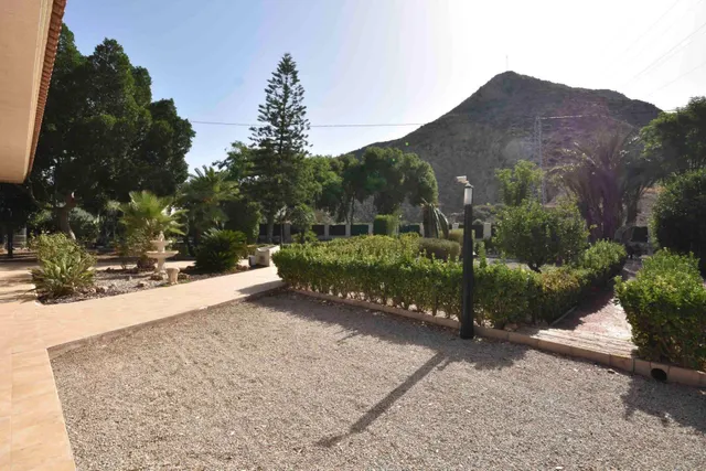 Exclusivo Chalet Independiente con Piscina Privada y Gran Parcela en Callosa de Segura — 44