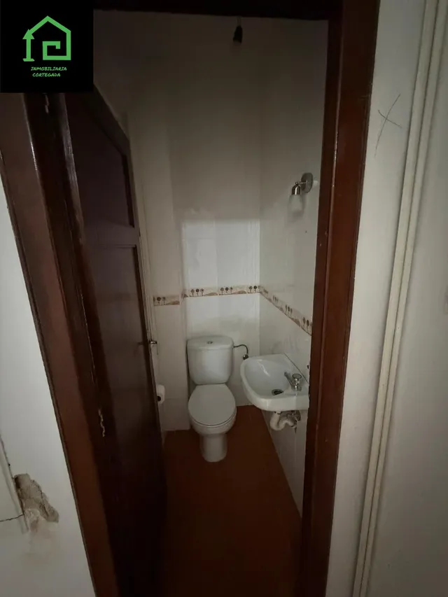 AMPLIO PISO EN PLENO CENTRO DE VILAGARCÍA DE AROUSA PARA REFORMAR — 33